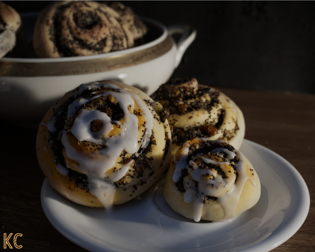 poppy seed rolls with icing